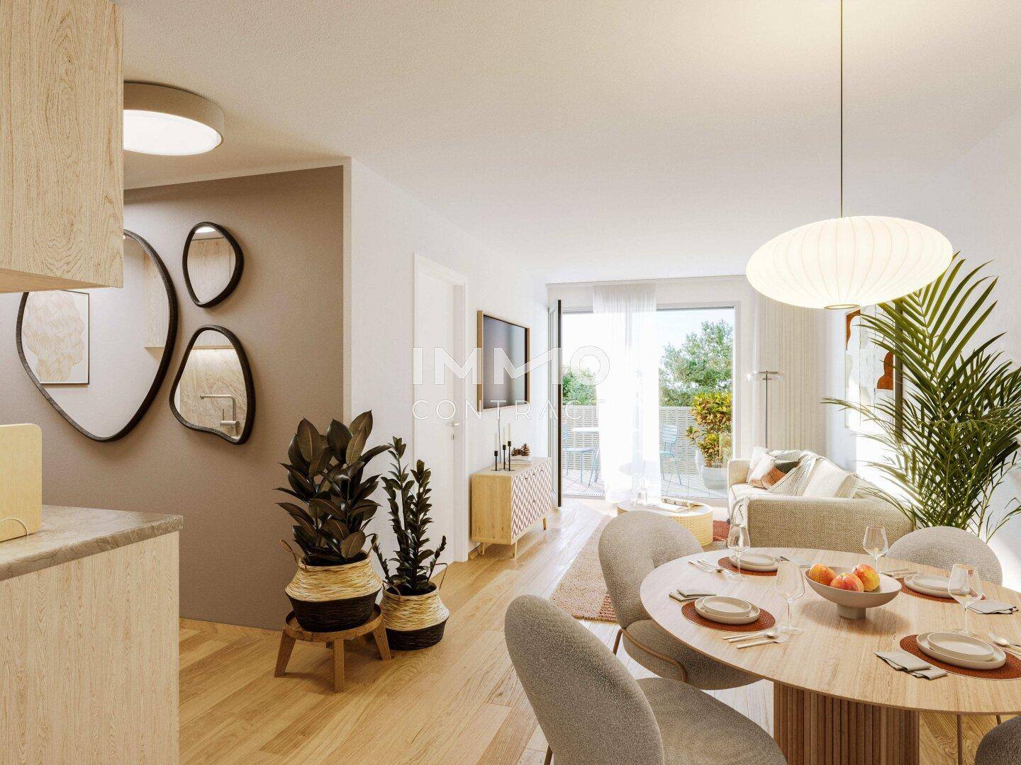 Heller offener Wohn- und Essbereich mit Holzboden, modernem Design und Zugang zum Balkon.