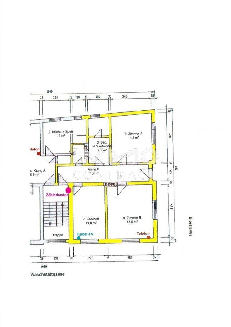 Grundrissplan einer Etage mit mehreren Zimmern, Bad und Küche, inklusive Maßen.