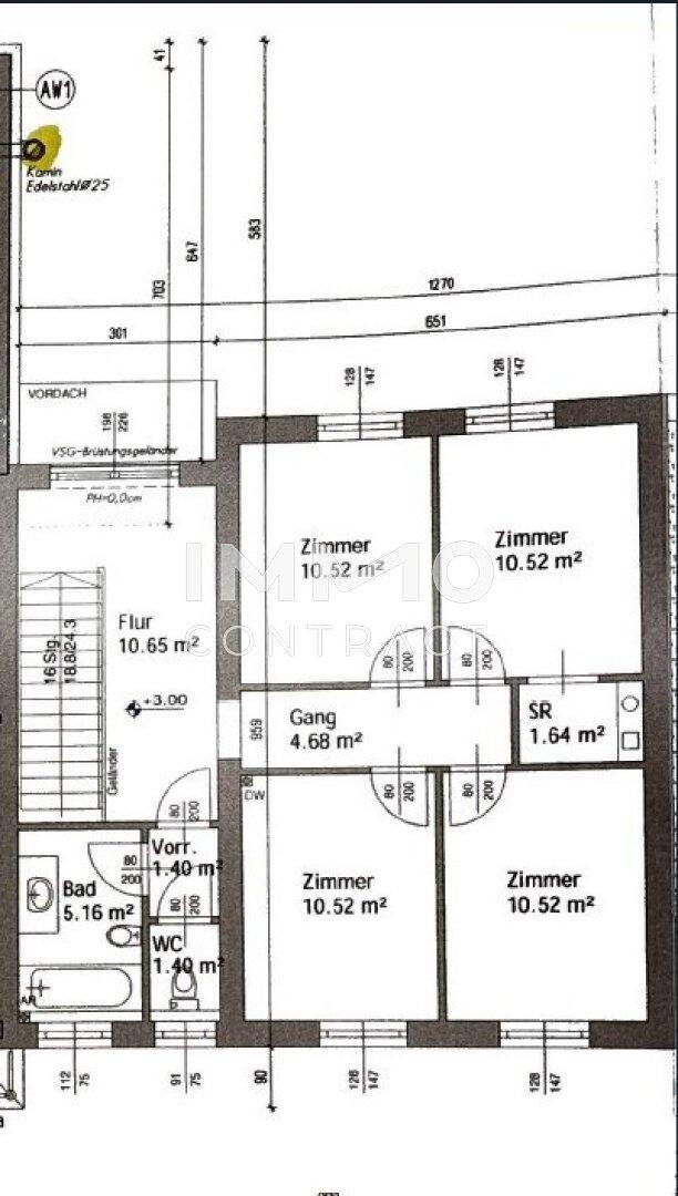 Grundriss des Obergeschosses mit mehreren Zimmern, Bad, WC, Abstellraum und Flur.