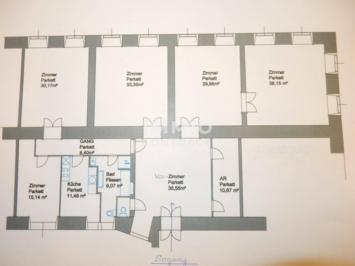 Grundrissplan der Wohnung mit Raumaufteilung und Flächenangaben in Quadratmetern.