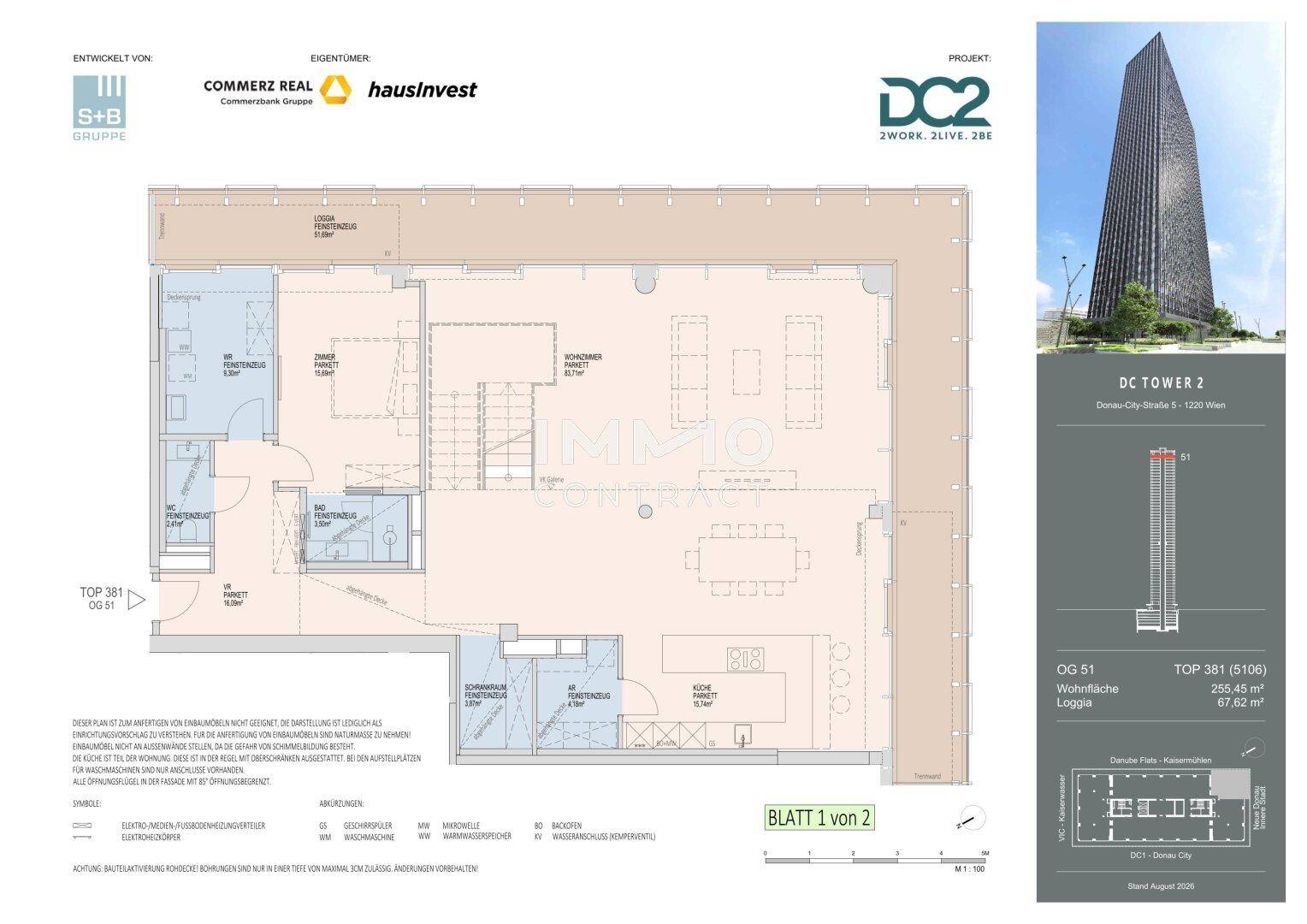 Grundriss des Obergeschosses mit Wohnbereich, Küche und Loggia, inklusive Gebäudevisualisierung.