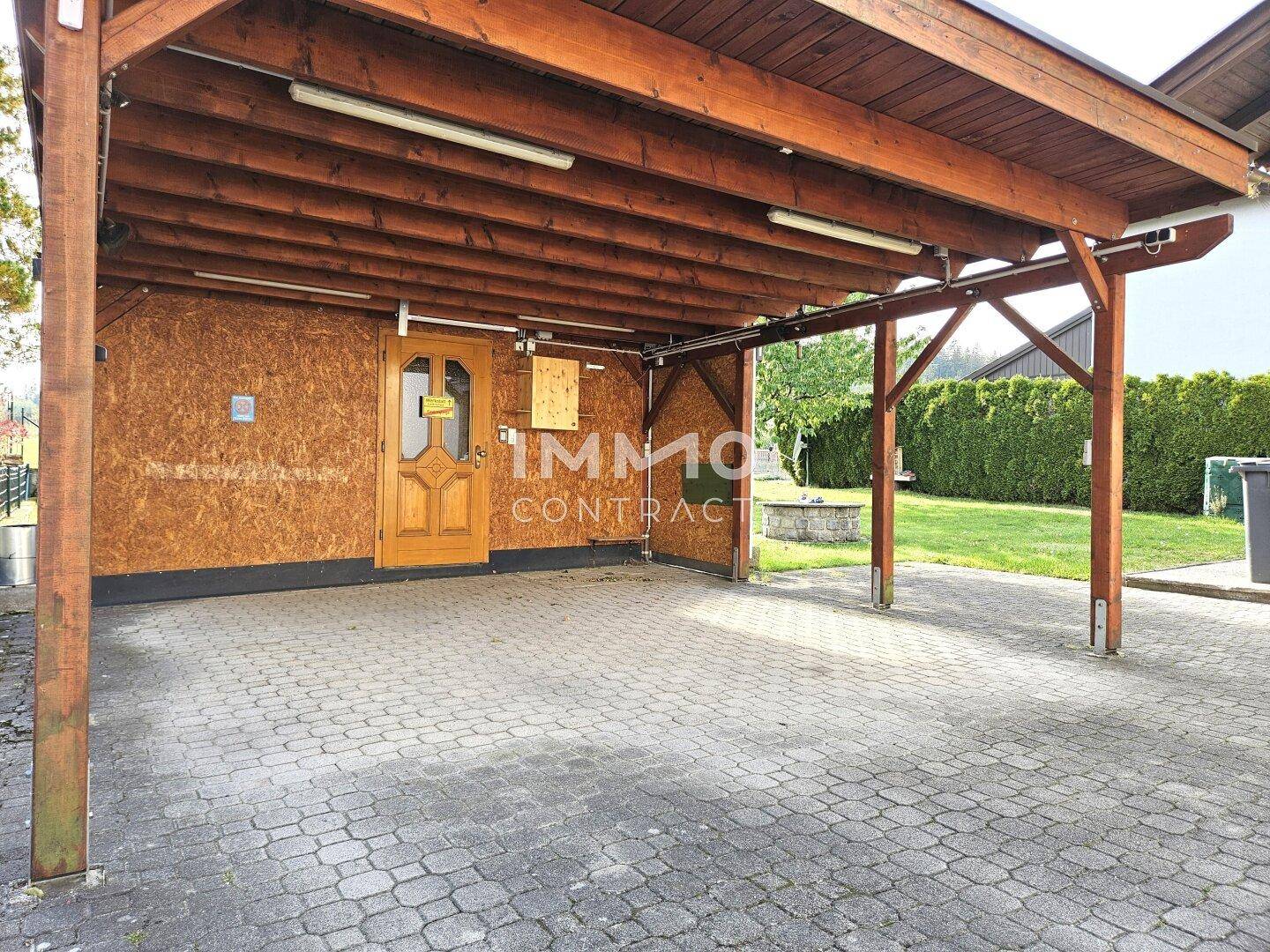 Doppelcarport mit Abstellraum