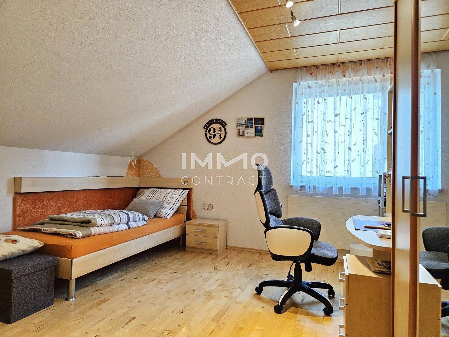 OG Schlafzimmer oder Kinderzimmer 2