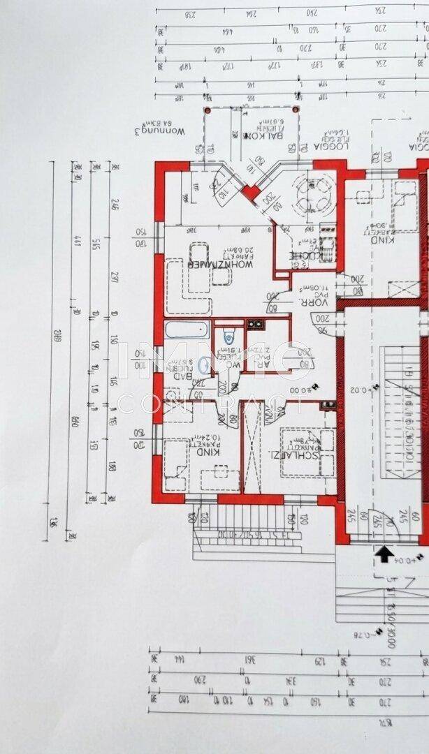 Detaillierter Grundriss der Wohnung mit Raumaufteilung und Bemaßungen.