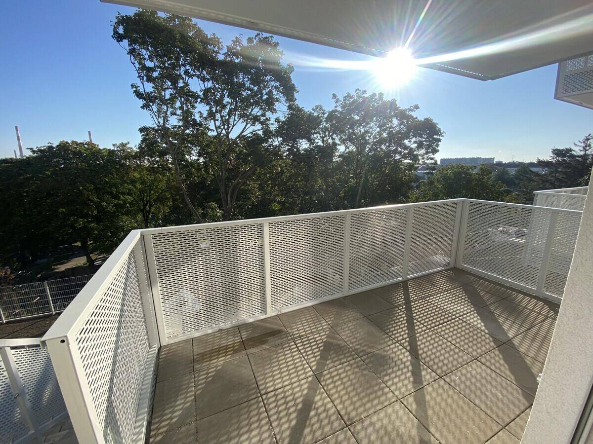 Balkon mit Abgang zum Garten