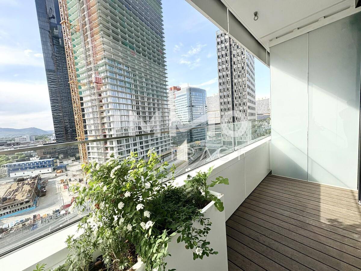 Balkon Richtung Uno-City