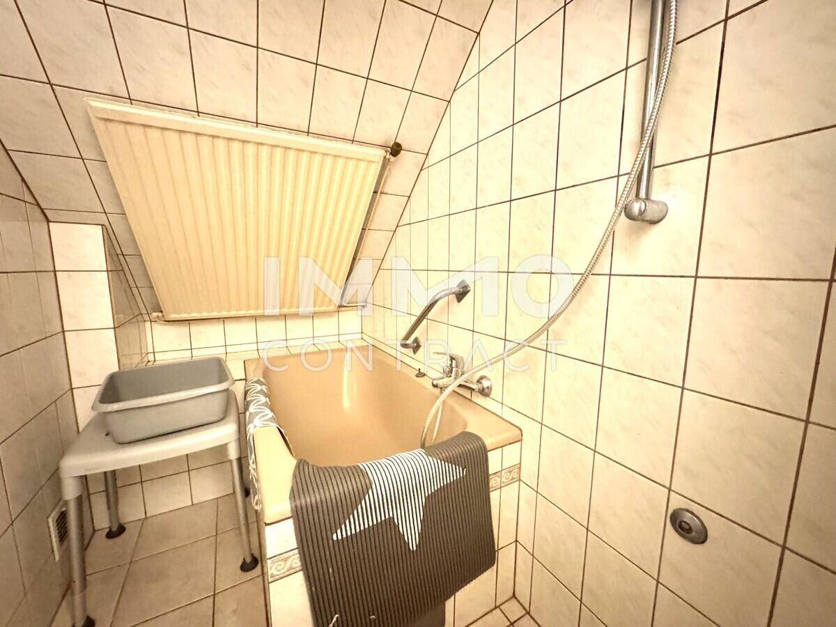 Bad mit Wanne