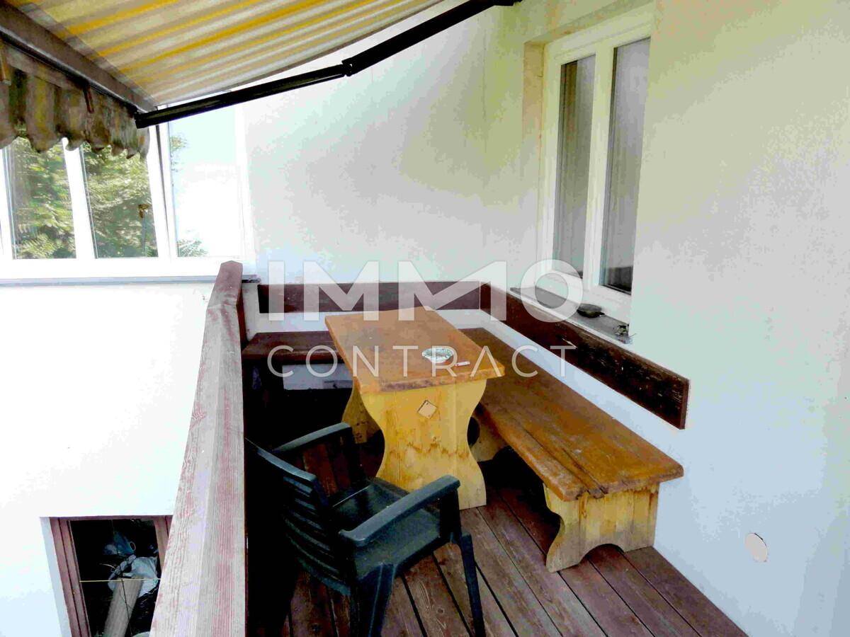 Westbalkon mit Markise