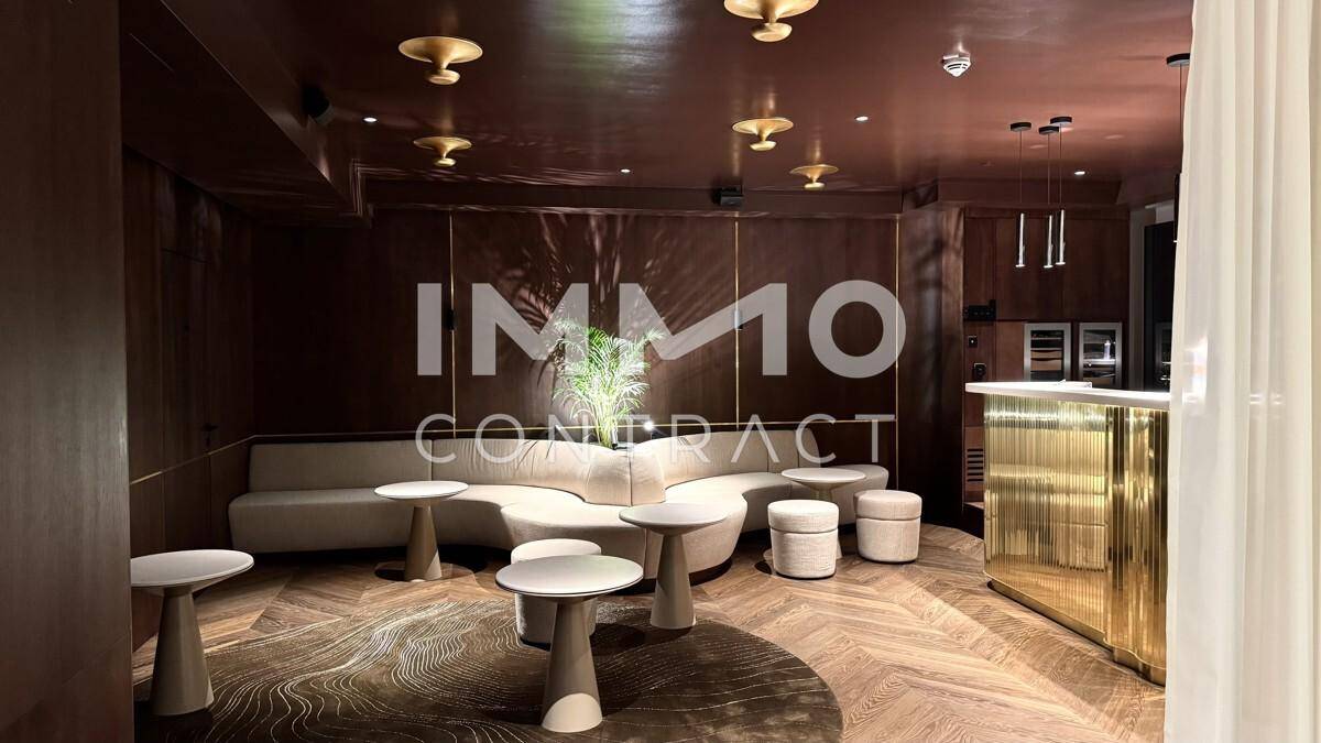 Executive Lounge