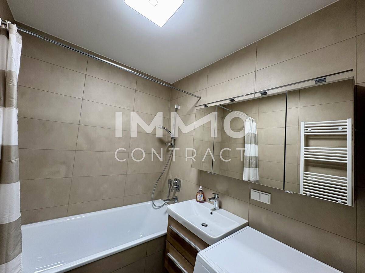 Badezimmer mit Waschmaschine