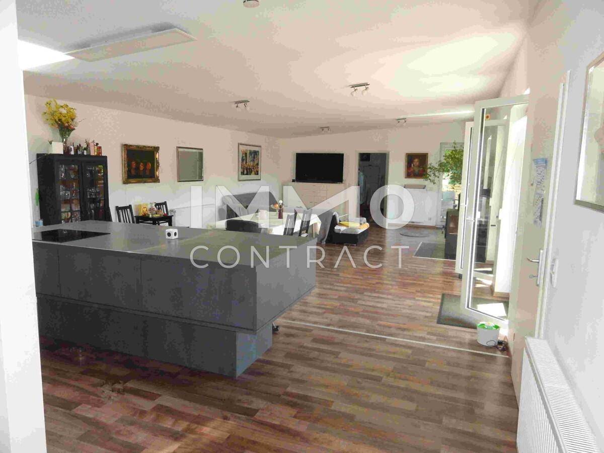 Riesig 67m²