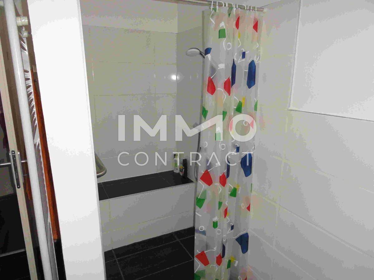 Große Dusche