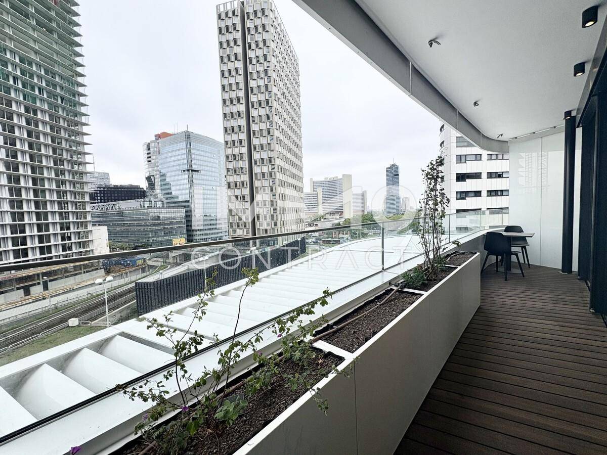 Balkon Richtung Uno-City