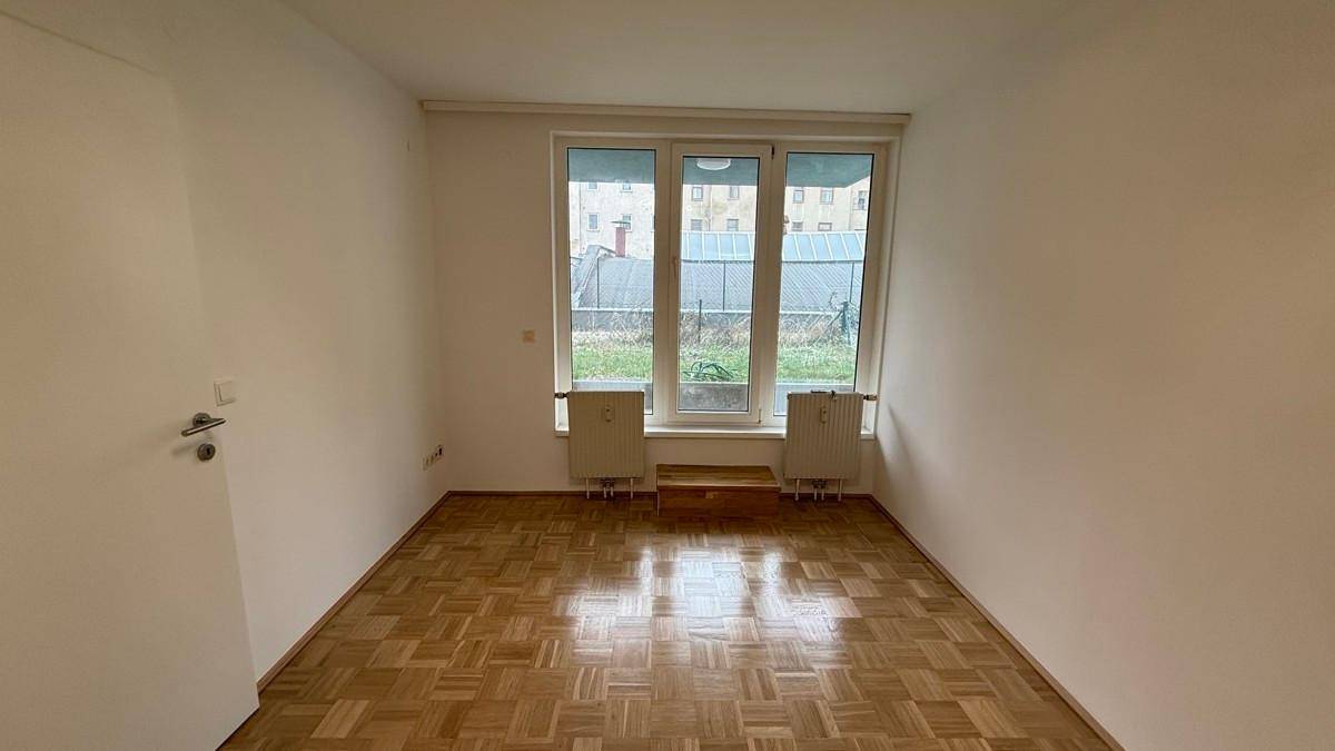 https://pictures.immobilienscout24.de/prod.www.immobilienscout24.at/pictureserver/loadPicture?q=70&id=012.0012000001E3r8t-a91363cfbe01436ca061cc449e977cd2