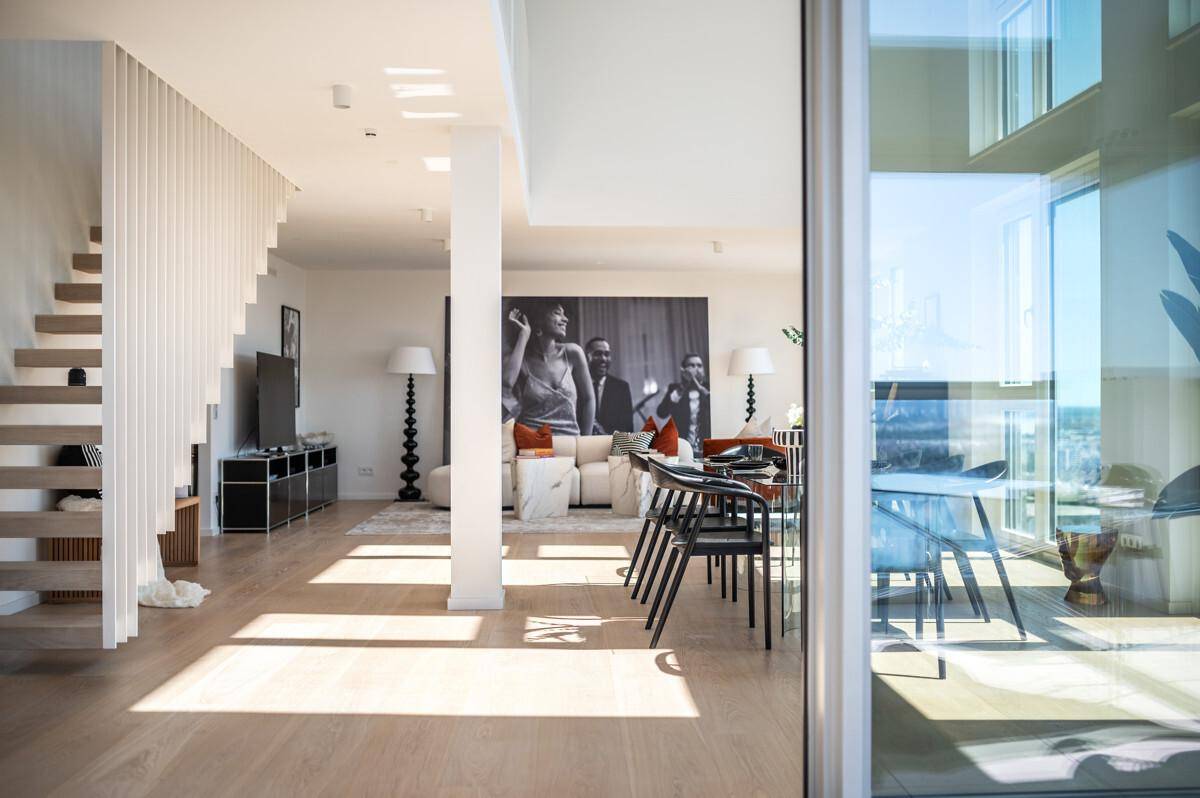 230811_V22_Staging_Duplexapartment_MODERNSWING_c_SeeligStefan 060