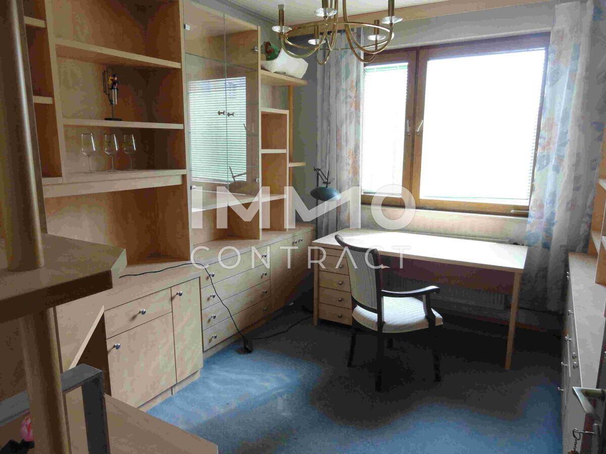 Büro im Erdgeschoß