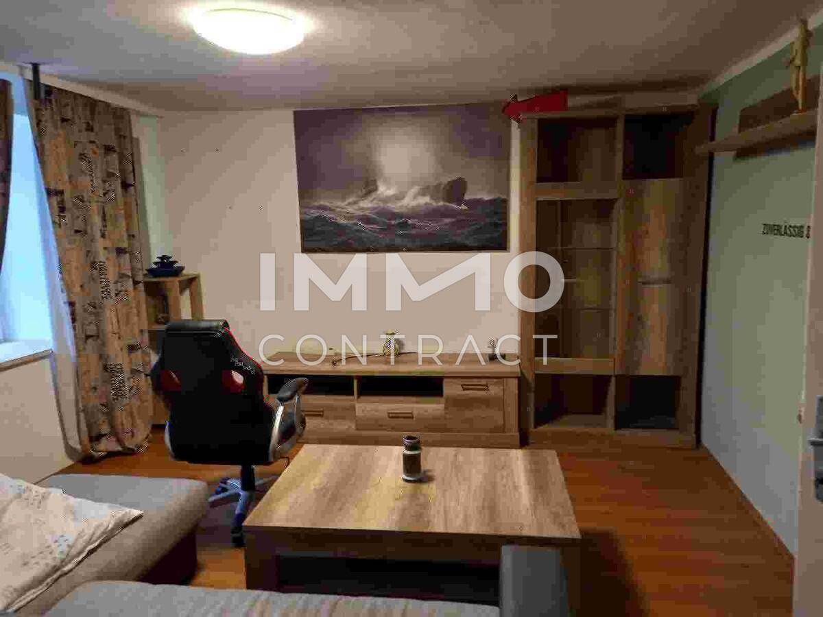 Im Wohnzimmer 4