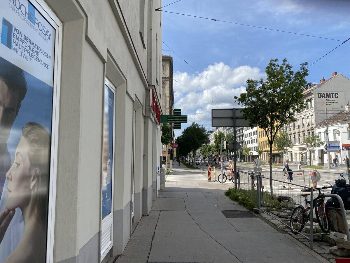Straßenbahn Linie 2 vor der Haustür