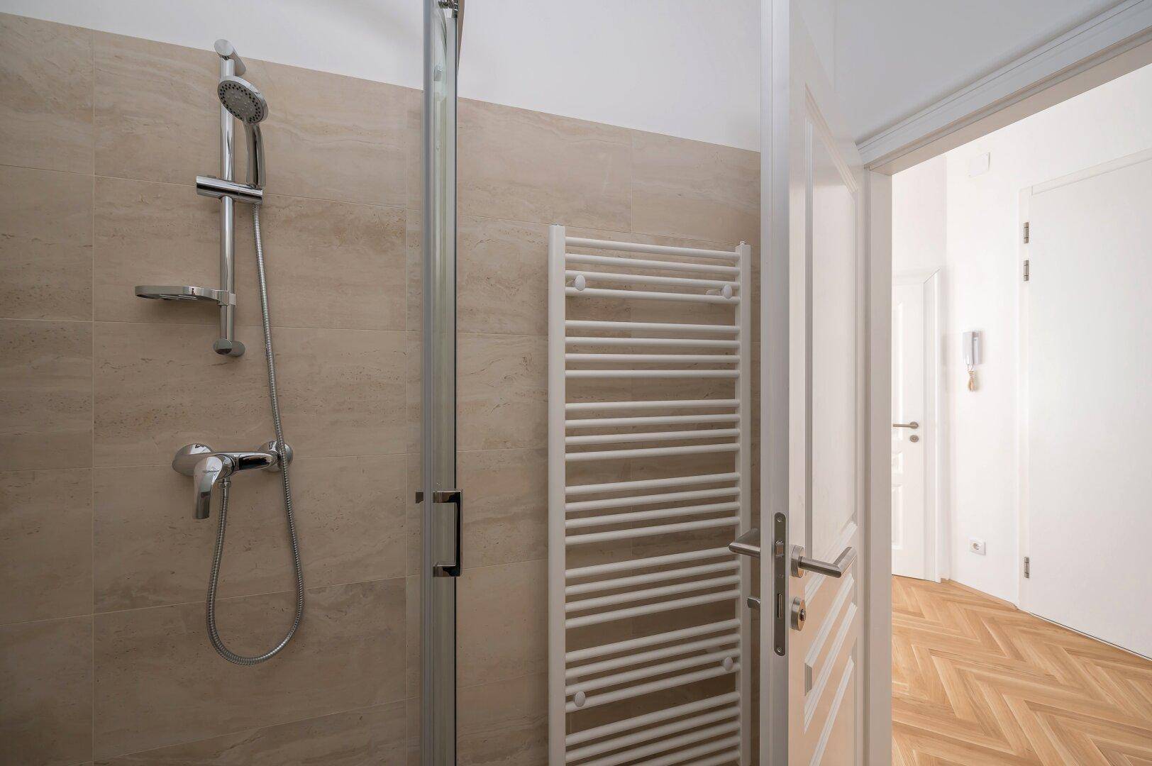 ++NEU++ Großartiger 2-Zimmer Altbau-ERSTBEZUG in toller Lage - Widok 4