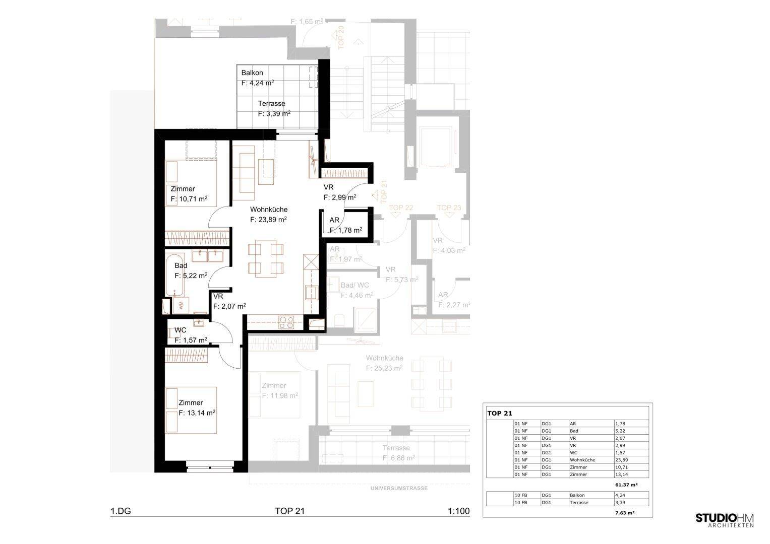 Grundriss der Wohnung Top 21 mit Balkon und Terrasse, inklusive Raumaufteilung.