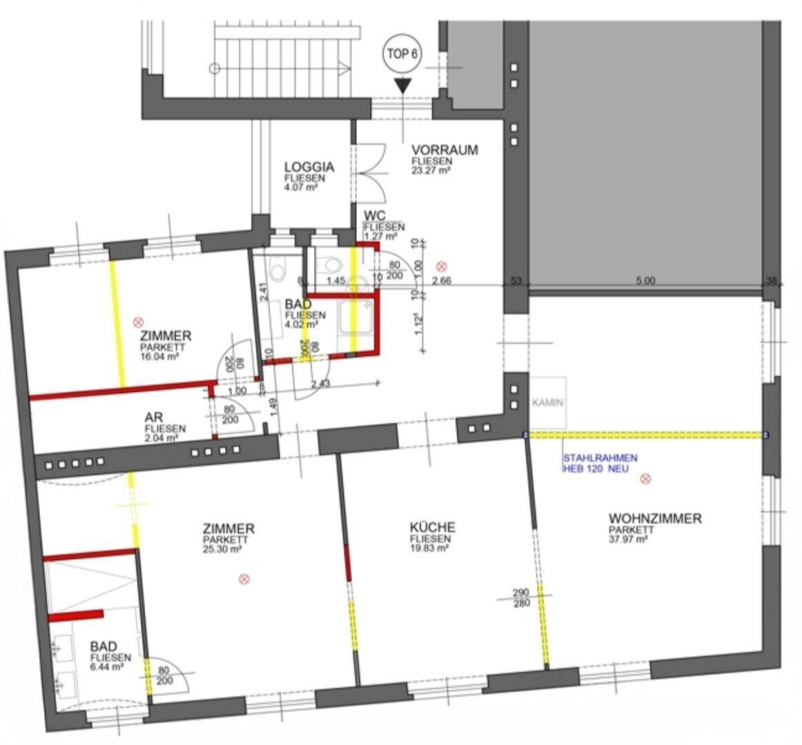 Grundriss einer Wohnung mit mehreren Zimmern, zwei Bädern, WC und einer Loggia.