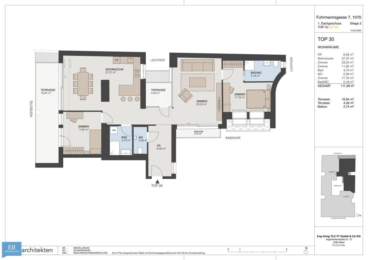 Detaillierter Grundriss einer Dachgeschosswohnung mit Terrassen, Balkon und mehreren Zimmern.