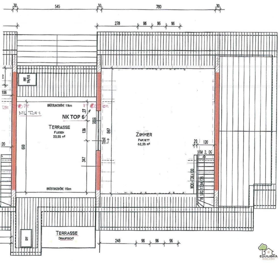 Grundriss des Obergeschosses mit zwei Terrassen und einem großen Zimmer.