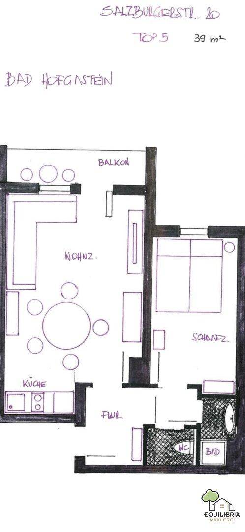 Handgezeichneter Grundriss einer Wohnung mit Wohnbereich, Schlafzimmer und Balkon.