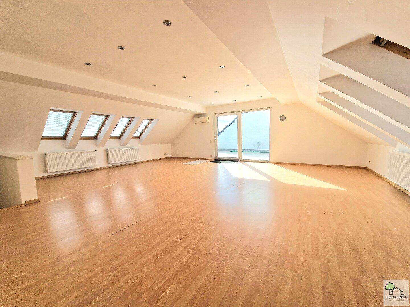 230m² BÜROFLÄCHE (od.KANZLEI od. PRAXIS) MIT 2 TERRASSEN--NETTOMIETE EUR 2800,- INKL. HEIZKOSTEN und BK – pohled 2