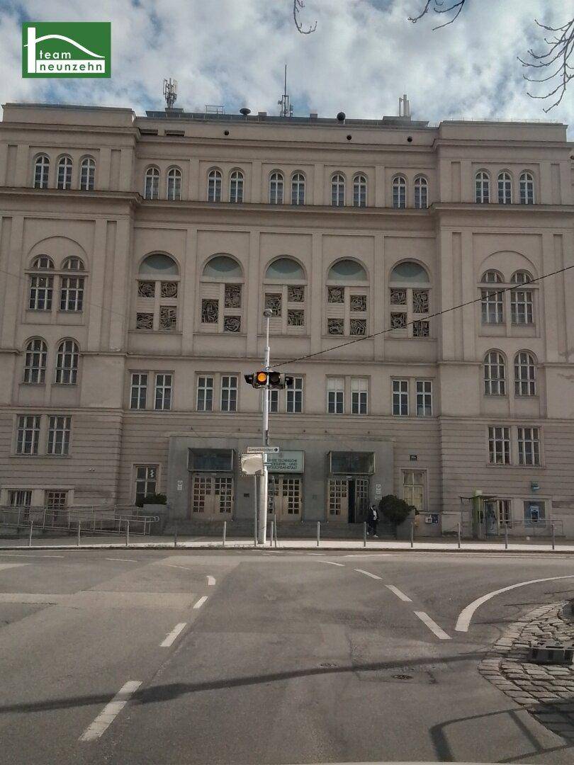 HTL Mödling- 3 Minuten zu Fuß entfernt
