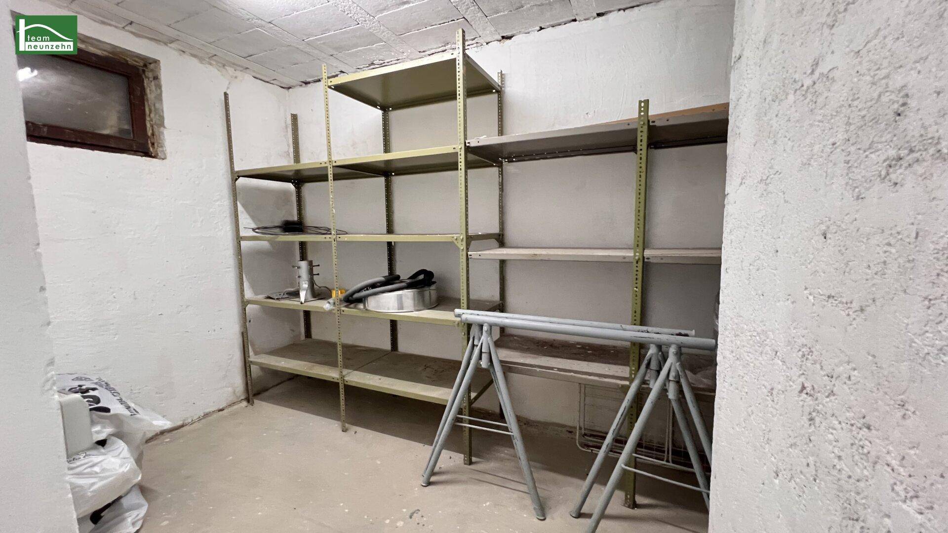 NEUR PREIS! 188m² Fläche (74m² Büro &amp; 114m² Lager) mit eigener Einfahrt im Hinterhof. In bester Lage zwischen Wien &amp; Bruck/Leitha. - Mehr