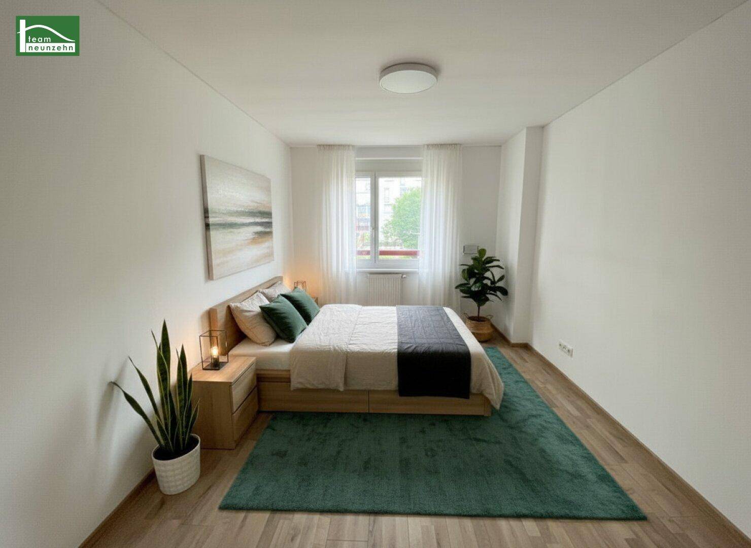 Modern eingerichtetes Schlafzimmer mit Holzbett, grünem Teppich und viel Tageslicht.