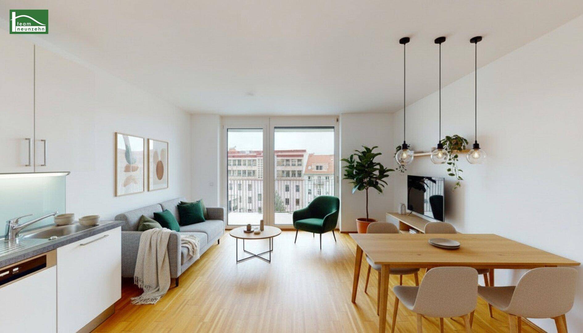 Heller, offener Wohn-Essbereich mit moderner Einrichtung, Holzboden und Zugang zum Balkon.
