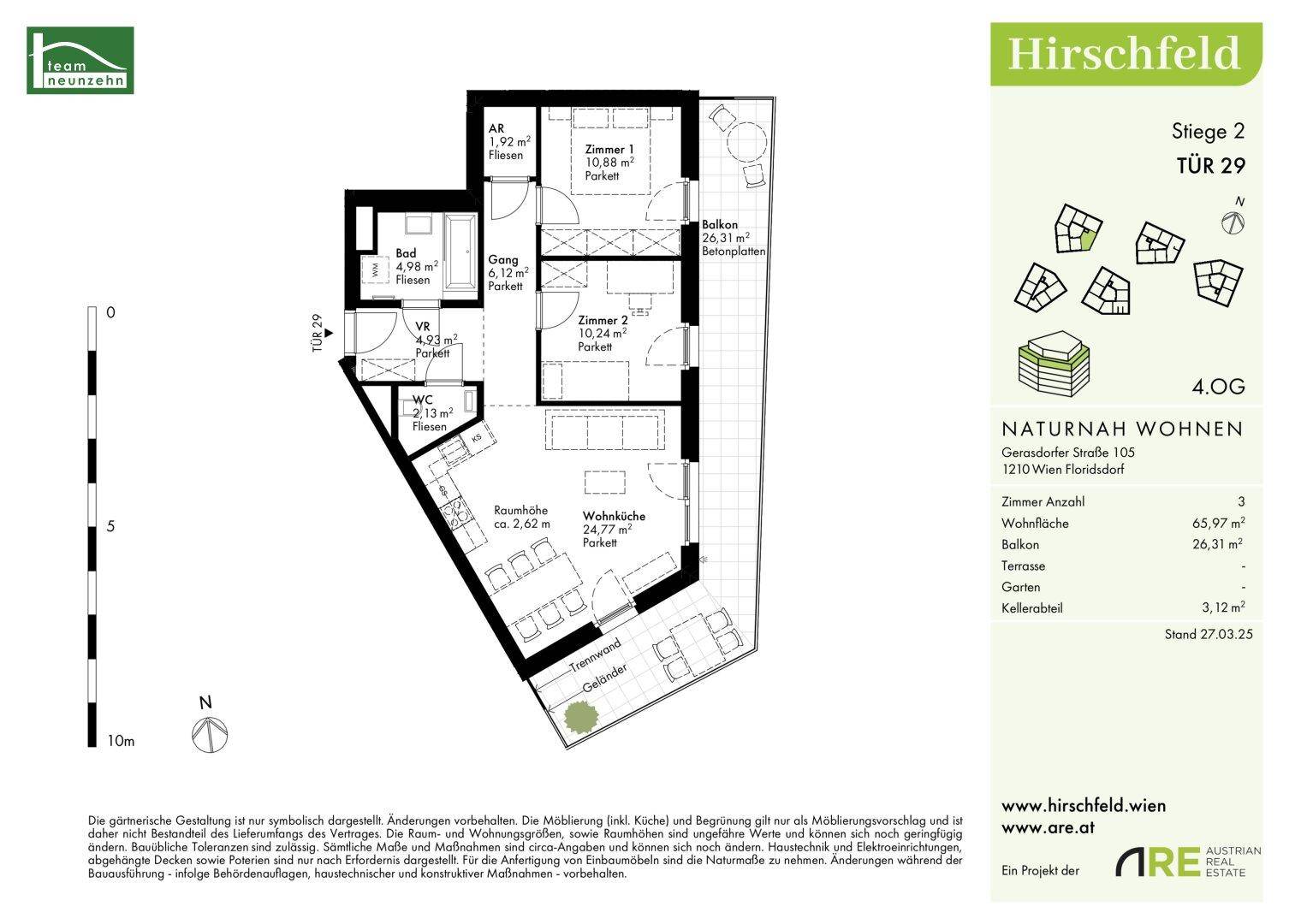 Grundriss der Wohnung Tür 29 im 4. Obergeschoss mit Balkon, drei Zimmern und offener Wohnküche.