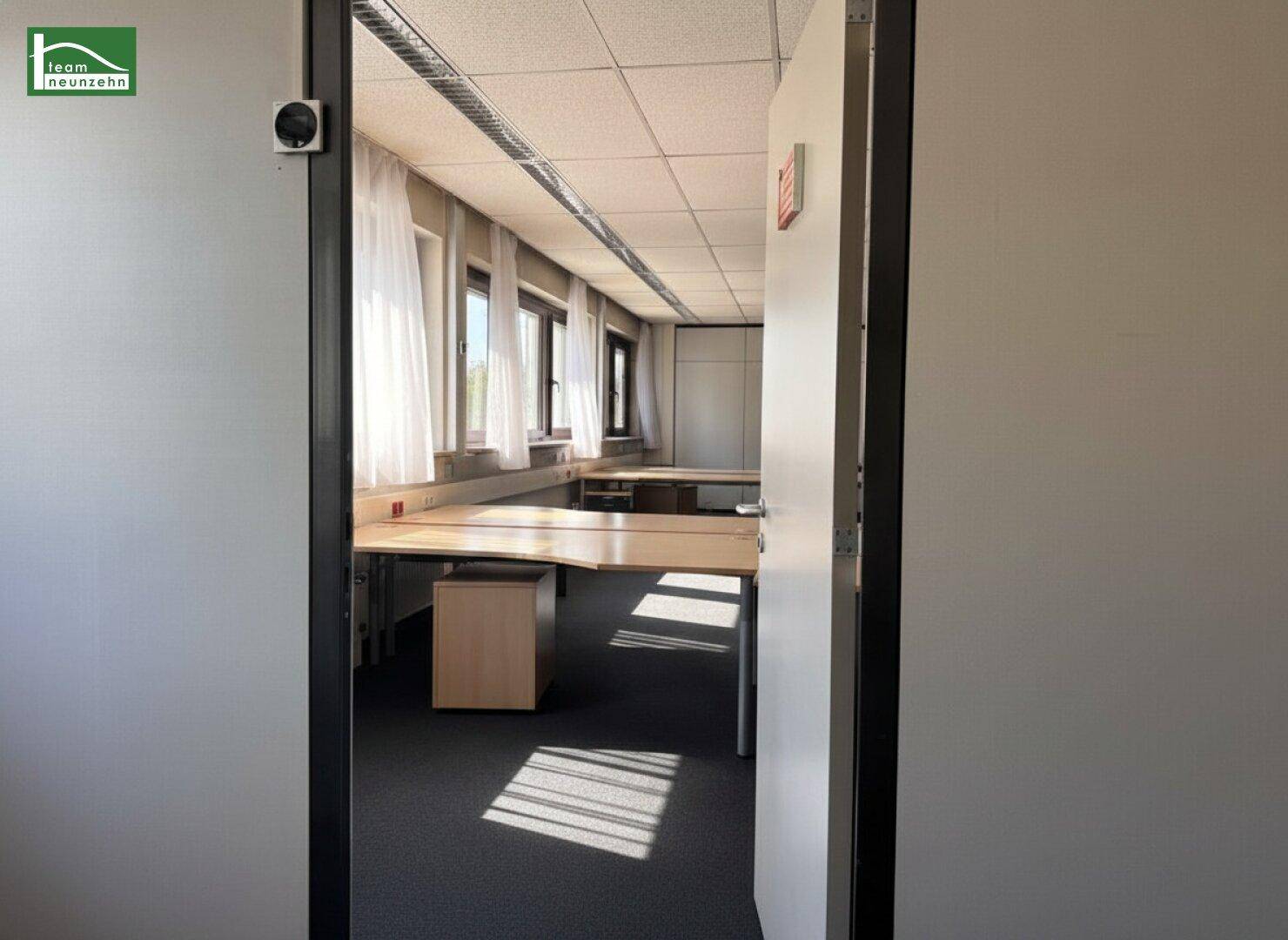 Voll ausgestattete 400 m² Bürofläche mit Parkplätzen direkt vor der Tür - Widok 3