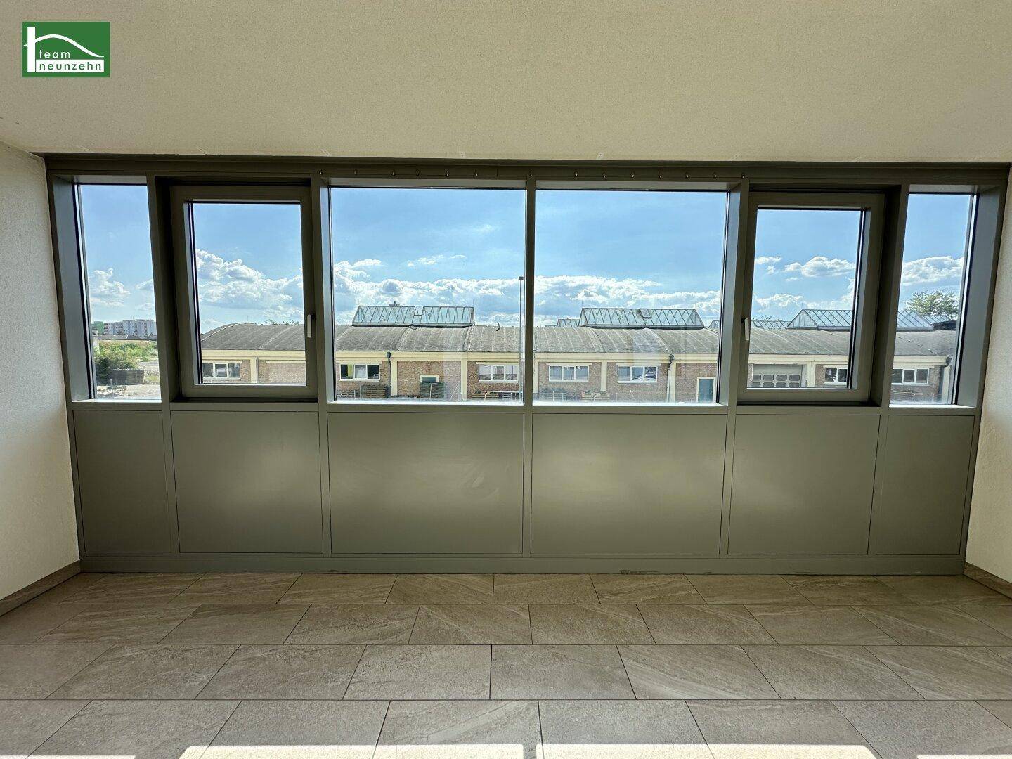 Zentral begehbare Wohnung mit Wintergarten ohne direktes Gegenüber! Traumbad mit Dusche &amp; Badewanne! - Ansicht 3