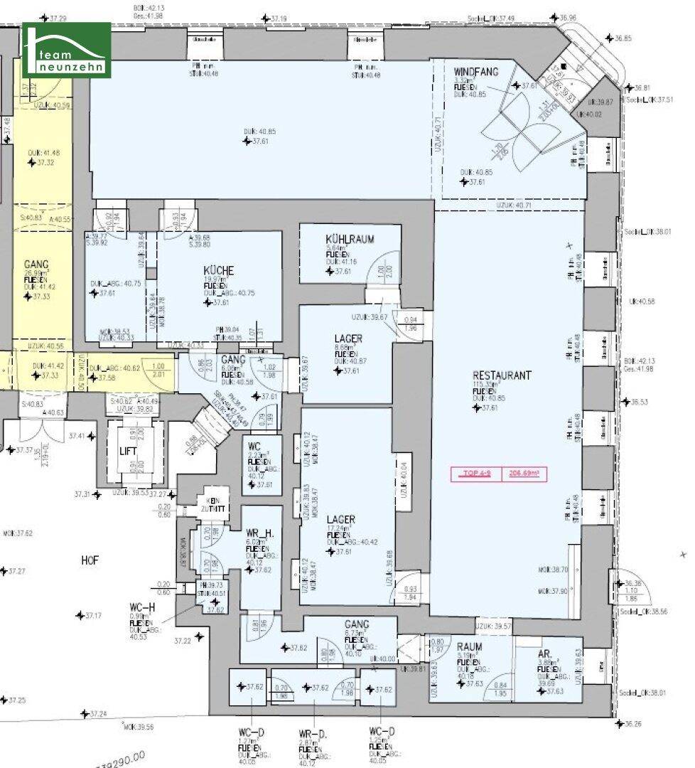 Detaillierter Grundriss des Erdgeschosses mit Restaurant, Küche, Lagerräumen und Toiletten.