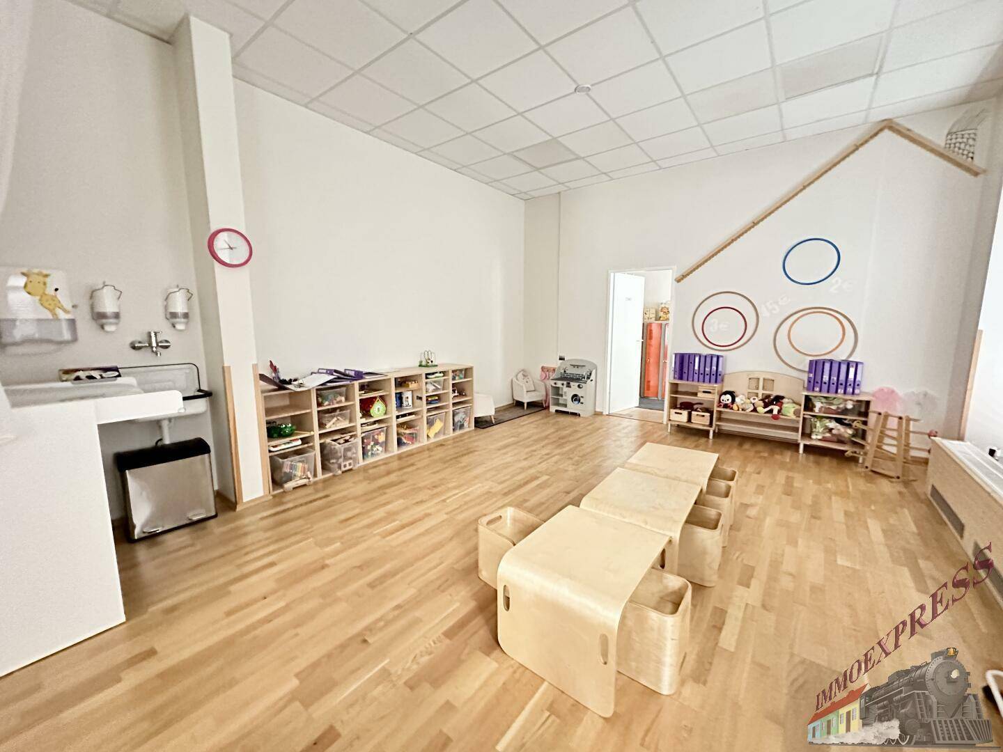 Voll ausgestatteter Kindergarten zur Vermietung, Märzstraße 55, 1150 Wien - Widok 2