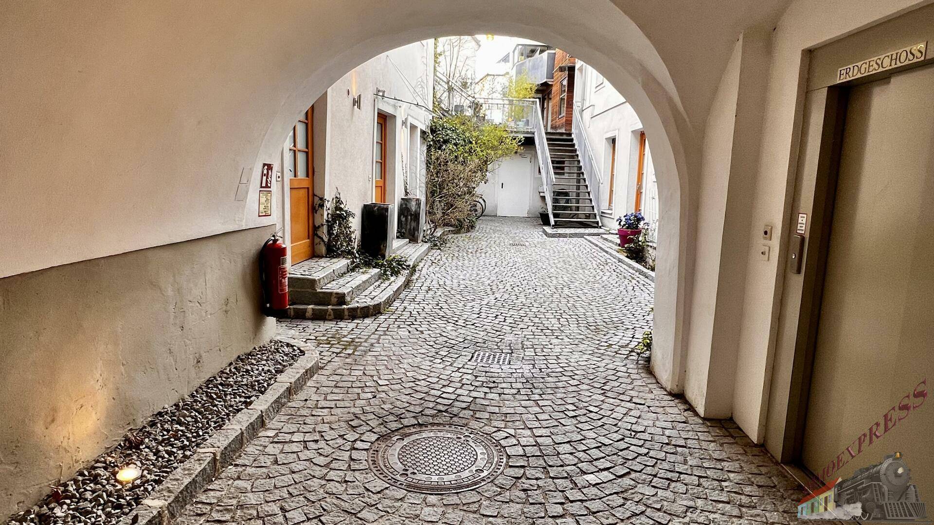 Blickwinkel Richtung Wohnungseingang