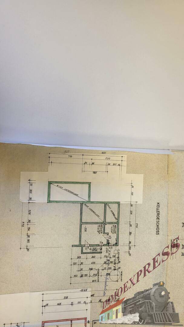 Detailansicht eines Bauplans mit Maßen und Raumaufteilung für das Kellergeschoss.