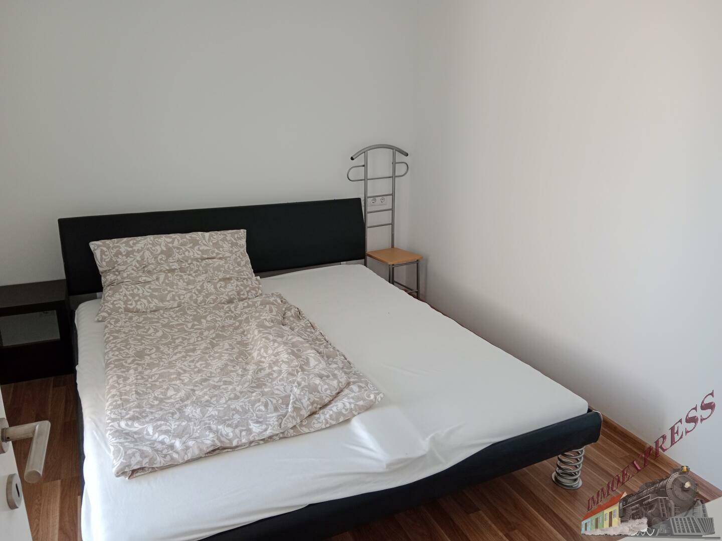 Schlafzimmer 3 mit Loggiazugang