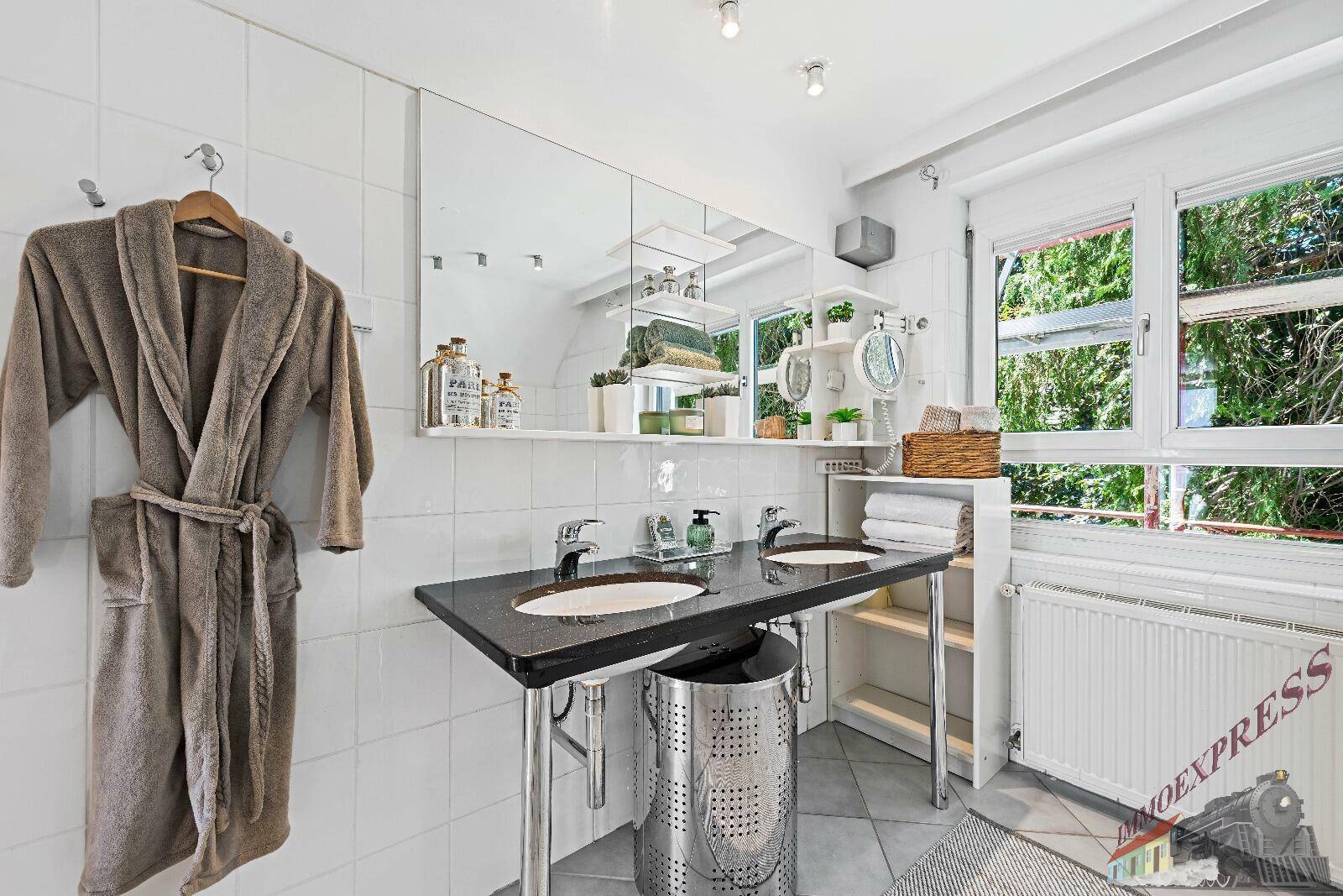 B9 Badezimmer 1. STock