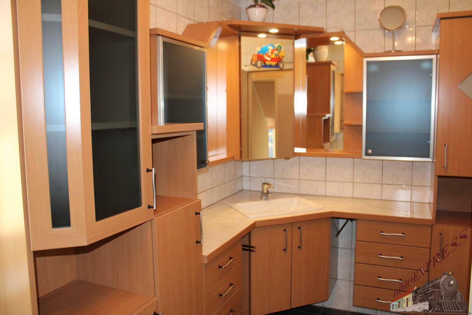 Gut gelegenes Einfamilienhaus in Putzing Nähe Einkaufscenter G 3 bei Ebersdorf - Ansicht 4