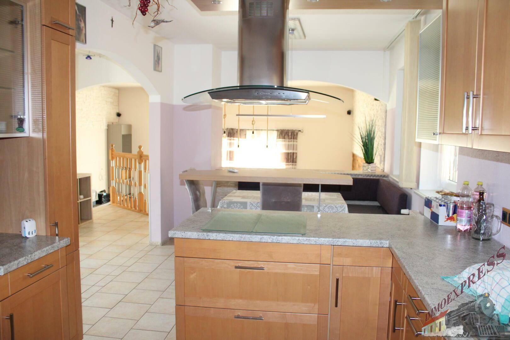 Gut gelegenes Einfamilienhaus in Putzing Nähe Einkaufscenter G 3 bei Ebersdorf - Ansicht 3