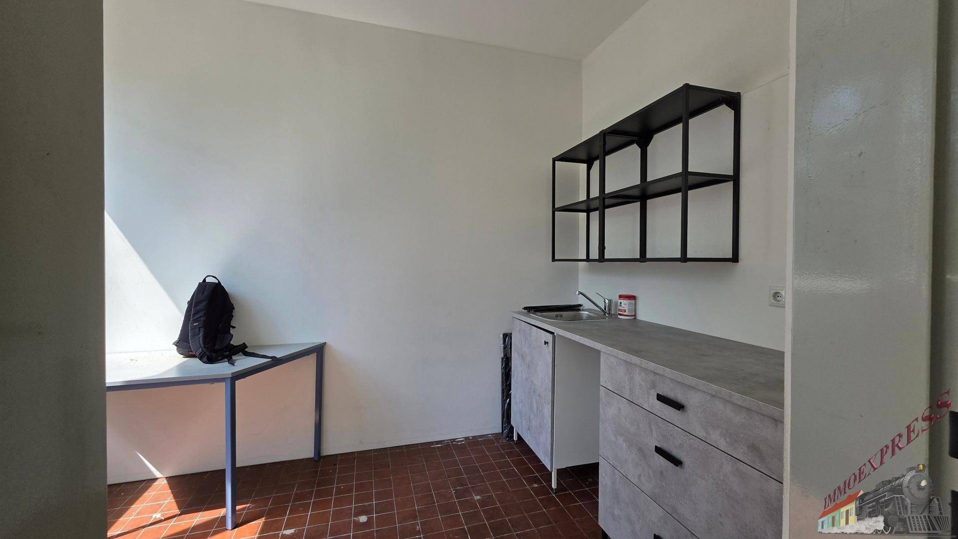 Traiskirchen 210m² Büro mit 2 Parkplätze - Mehr