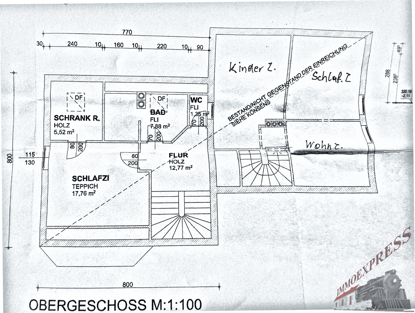 Grundriss des Obergeschosses mit Schlafzimmern, Bad und Flur.