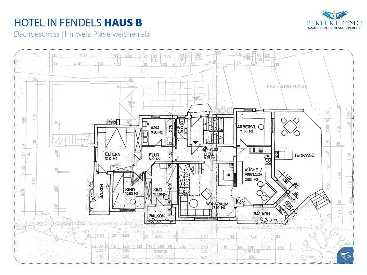 Grundriss des Dachgeschosses von Haus B mit Schlafzimmern, Küche und großer Terrasse.