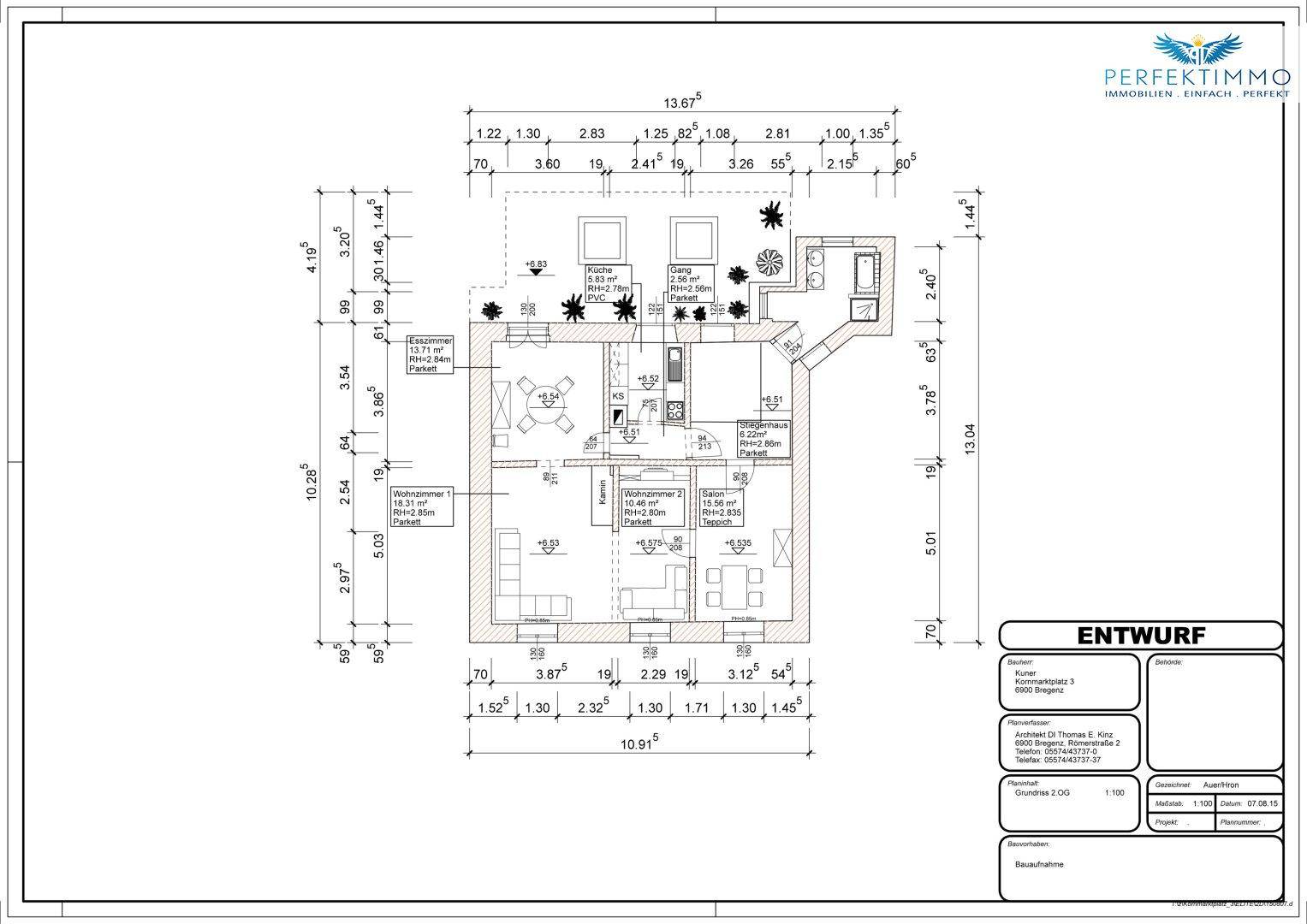 Grundrissplan einer Wohnung mit Terrasse, Gartenanteil und offenem Wohnbereich.