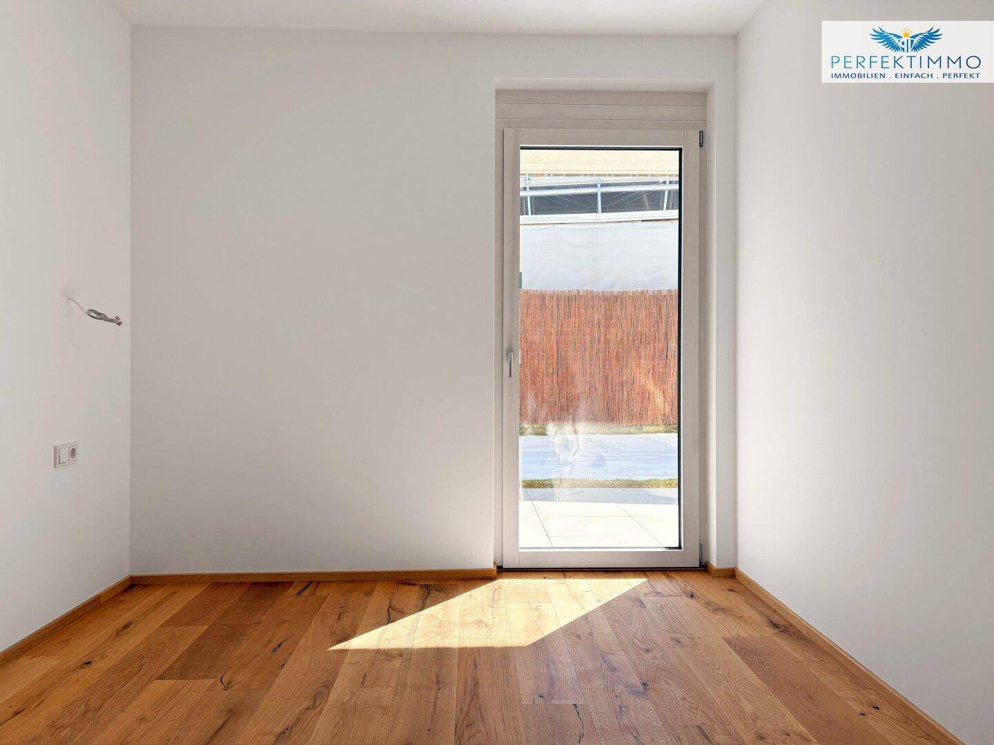 Neubau: 2-Zimmer-Wohnung mit Terrasse und Garten Top 2 – pohled 4