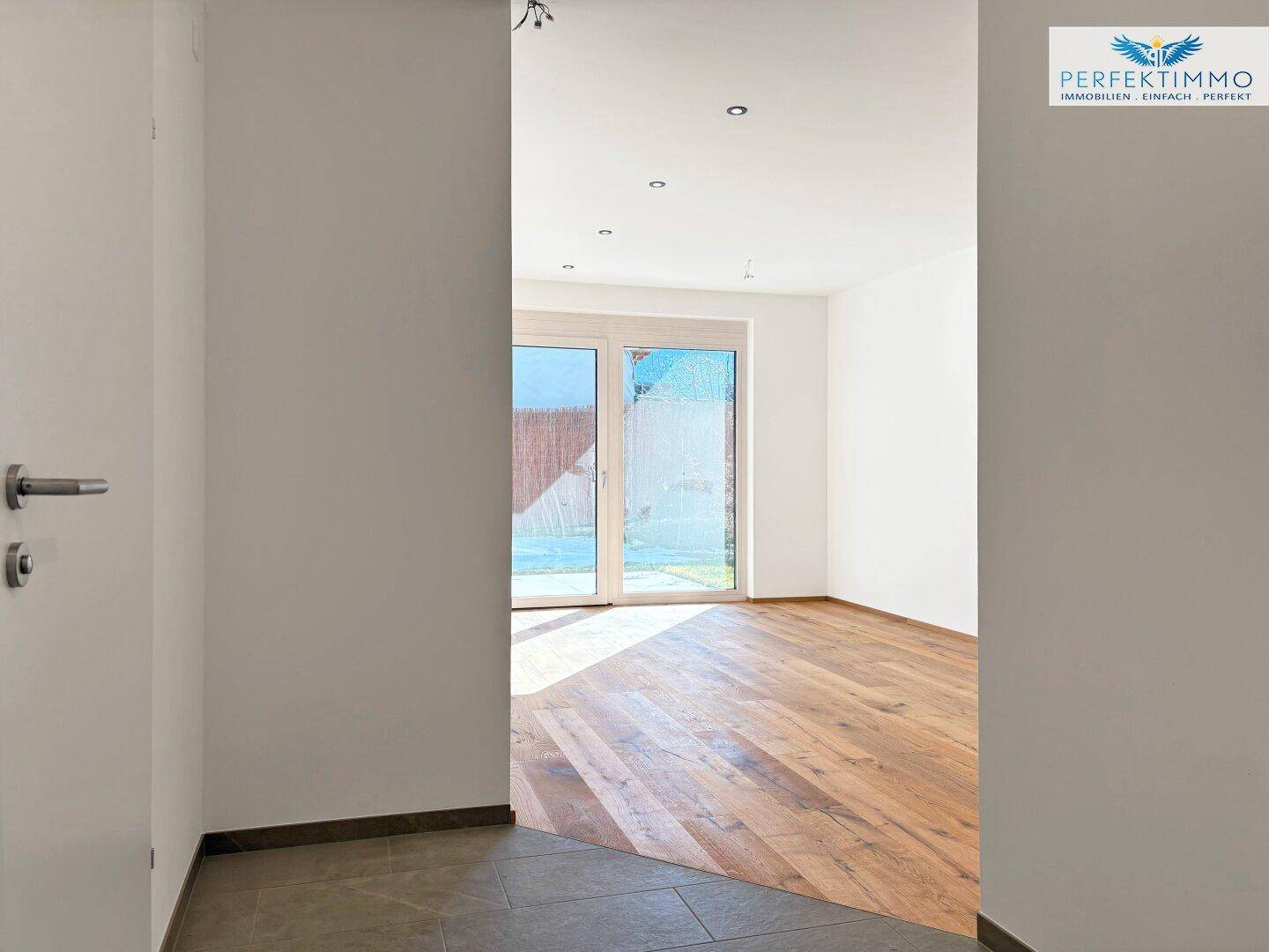 Neubau: 2-Zimmer-Wohnung mit Terrasse und Garten Top 2 – pohled 5